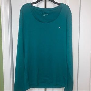 Long sleeve t-shirt